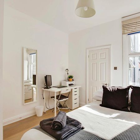 Lovely 2 Bedroom Ground Floor Flat With Garden. London Ngoại thất bức ảnh