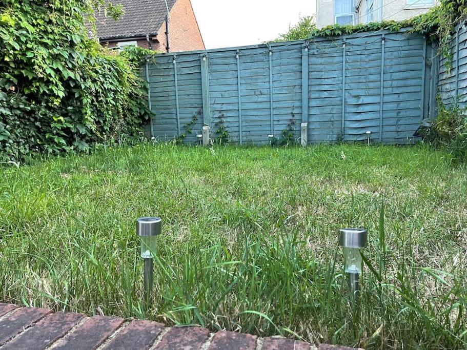 Lovely 2 Bedroom Ground Floor Flat With Garden. London Ngoại thất bức ảnh