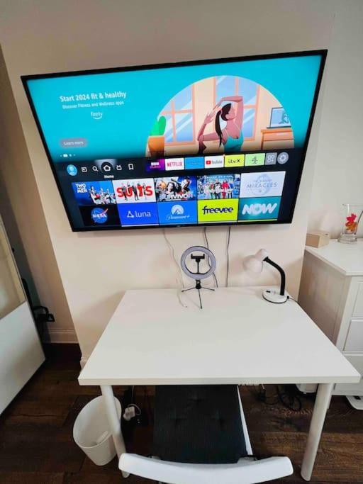 Lovely 2 Bedroom Ground Floor Flat With Garden. London Ngoại thất bức ảnh