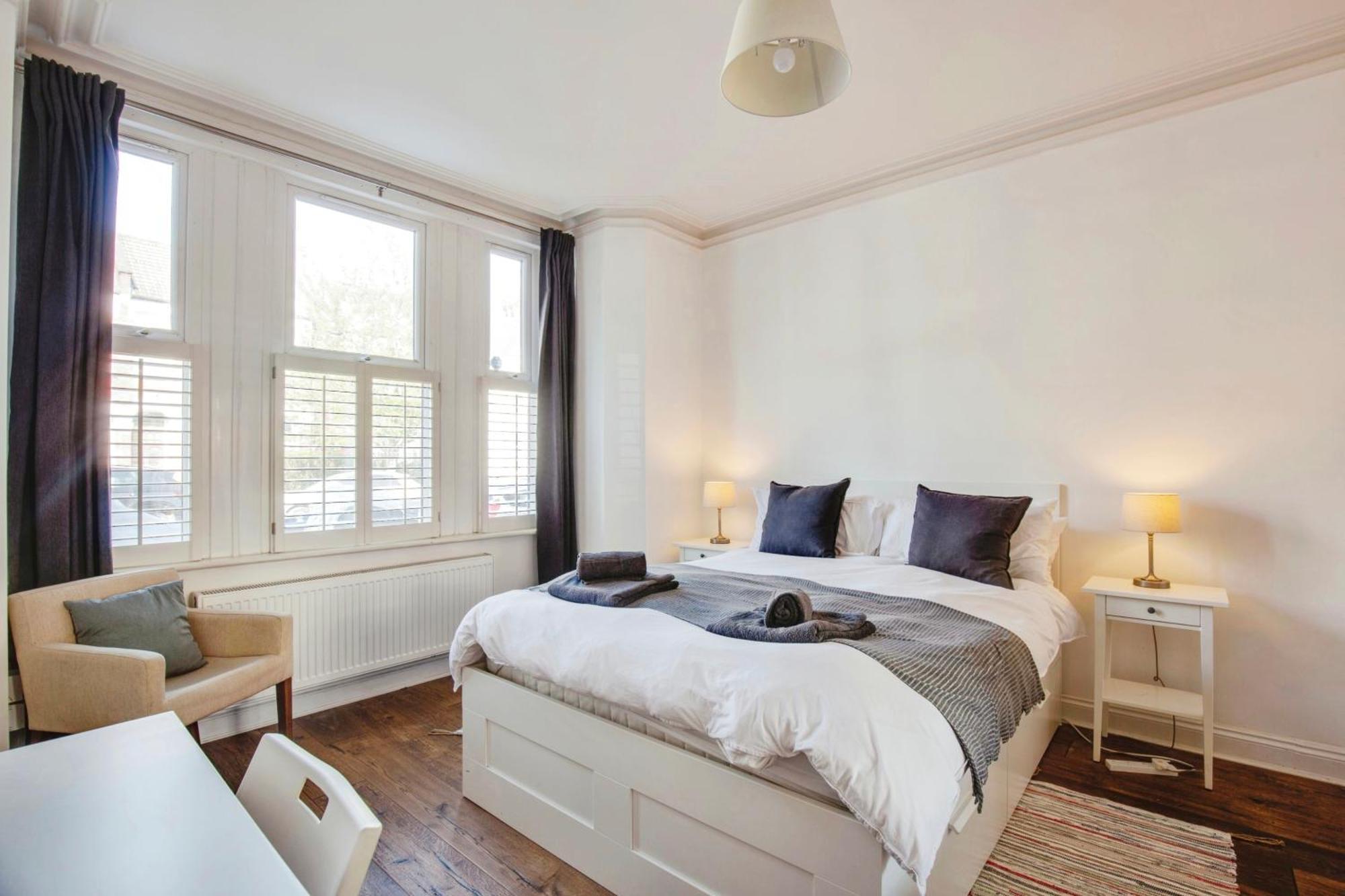 Lovely 2 Bedroom Ground Floor Flat With Garden. London Ngoại thất bức ảnh