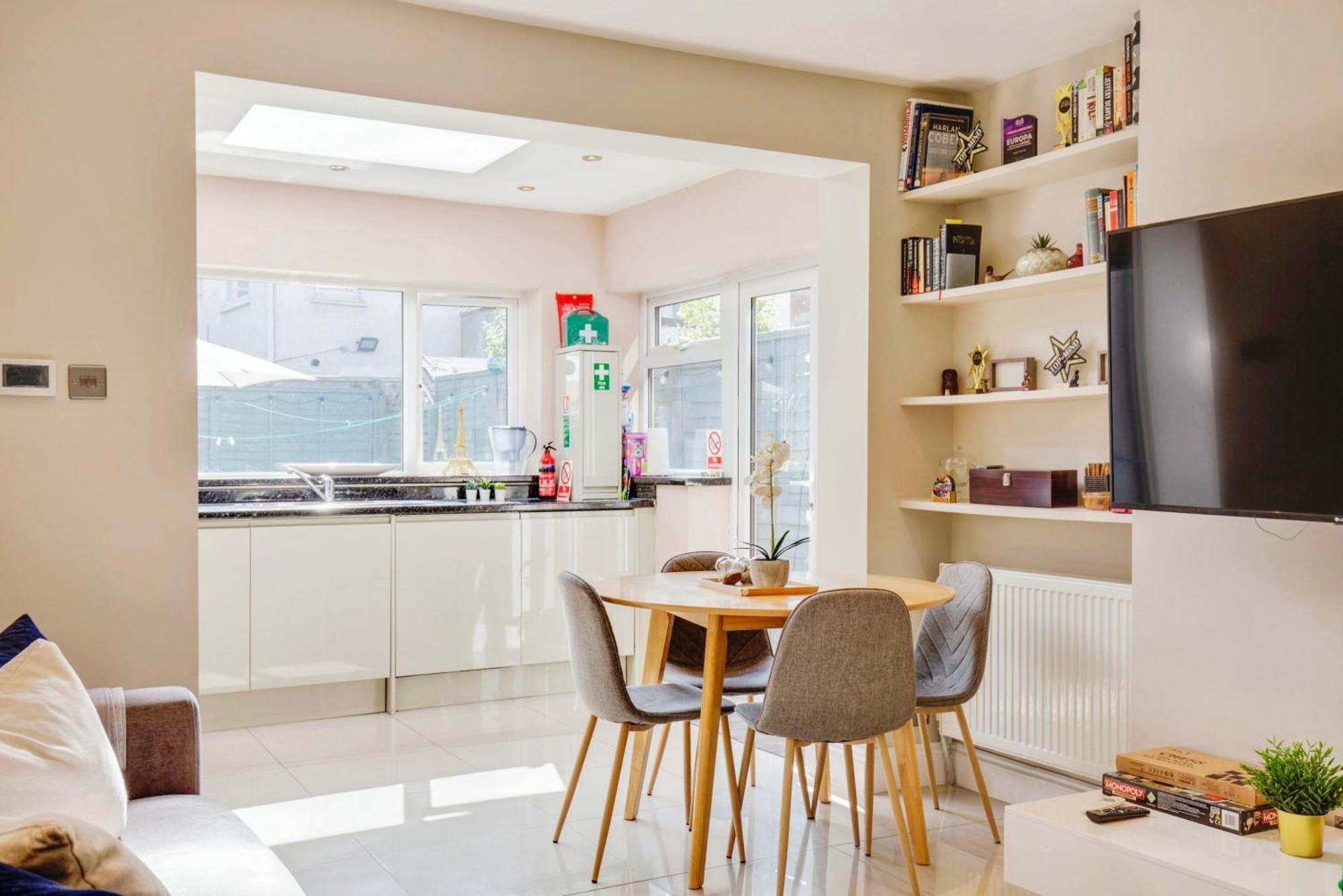 Lovely 2 Bedroom Ground Floor Flat With Garden. London Ngoại thất bức ảnh