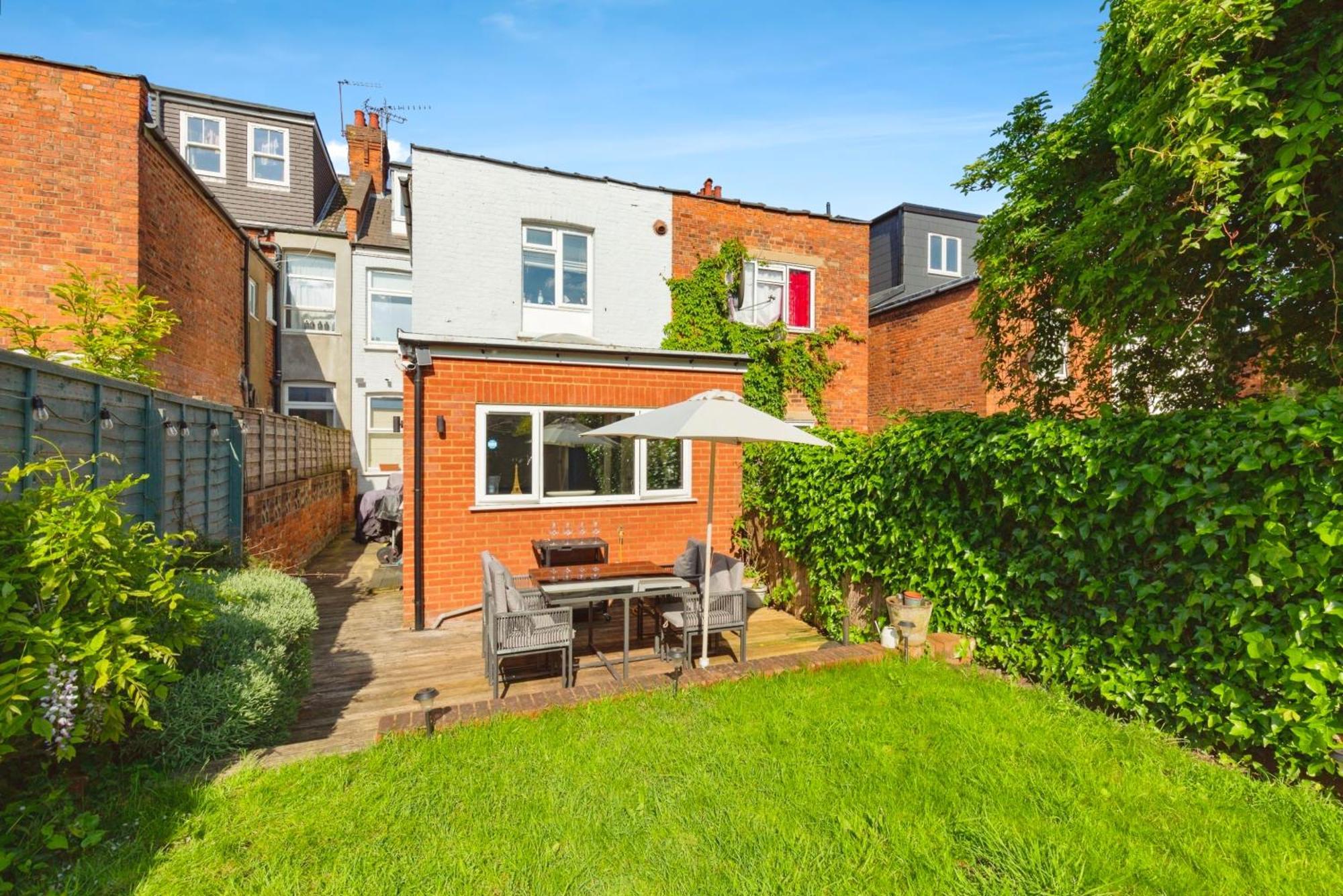 Lovely 2 Bedroom Ground Floor Flat With Garden. London Ngoại thất bức ảnh